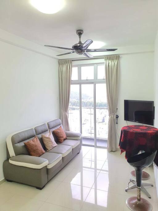 One Sentral Condo Bukit Indah Legoland Eco Botanic 8 paxs