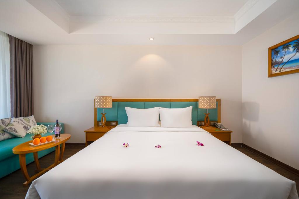 Khách sạn Diamond Sea 