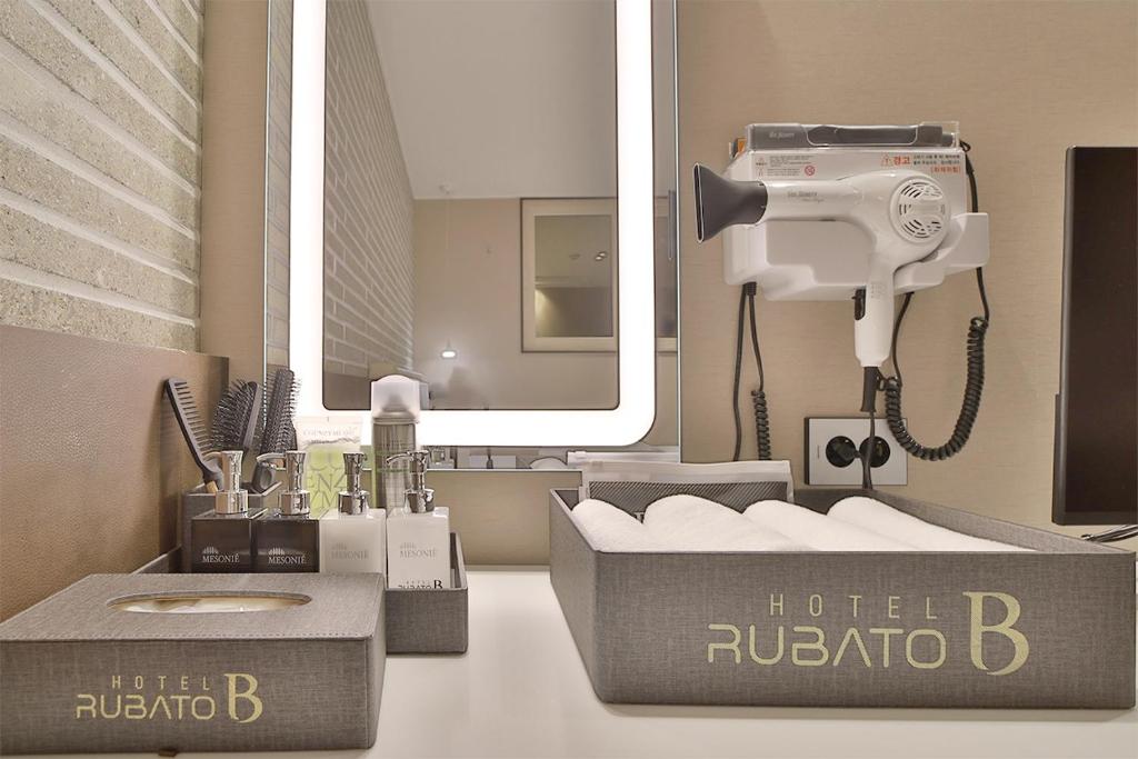 HOTEL RUBATO RB - Tap to explore photos