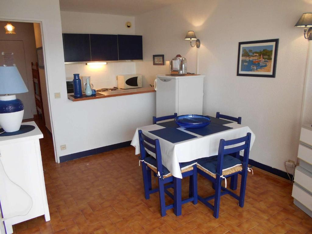 Appartement Port Camargue, 2 pièces, 4 personnes - FR-1-250-206 photo 2