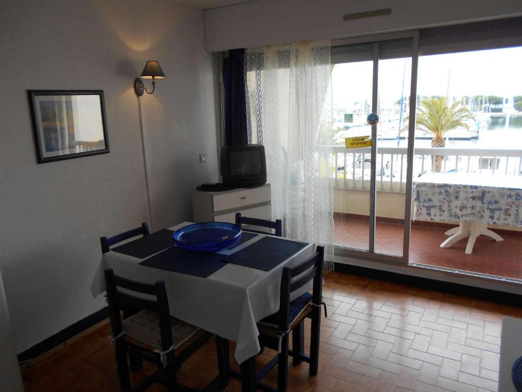 Appartement Port Camargue, 2 pièces, 4 personnes - FR-1-250-206 photo 3