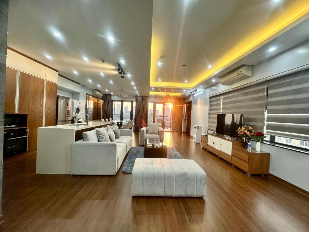 Paradise Home Trinh Cong Son