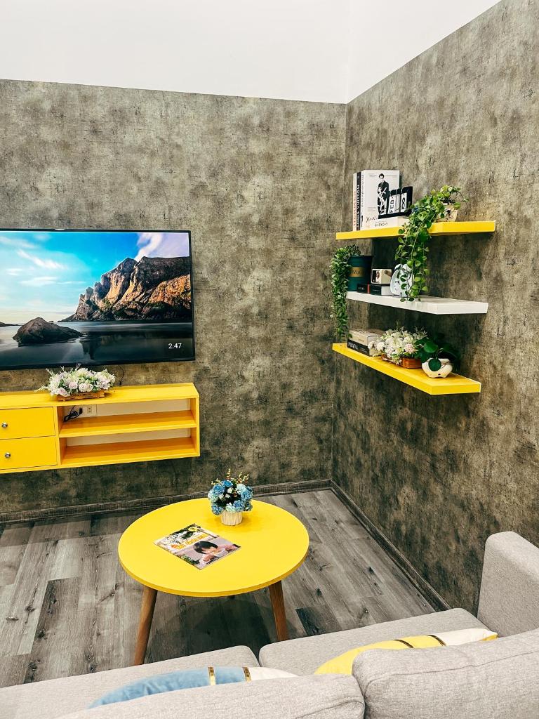 Mango Apartment (Hanoi Railway Station)