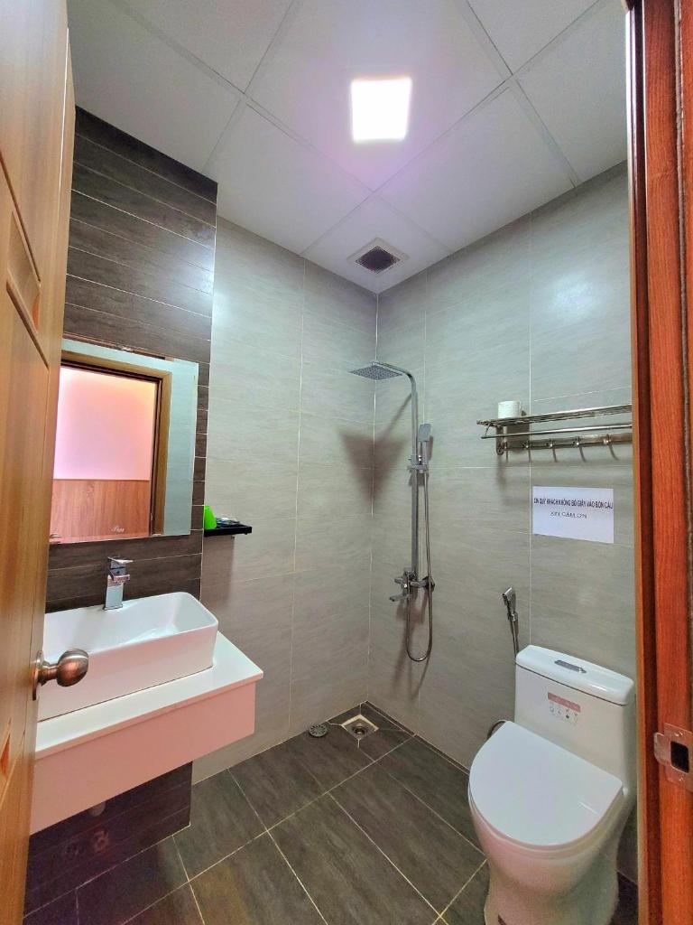 Dalat Holiday Hotel