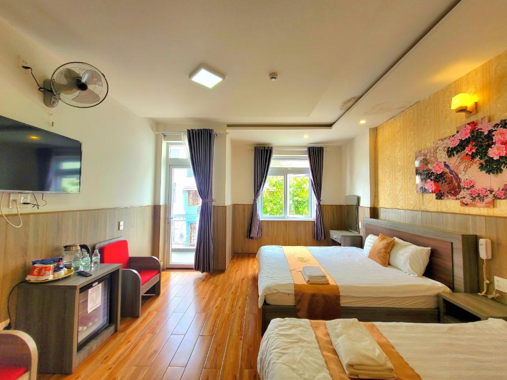 Dalat Holiday Hotel