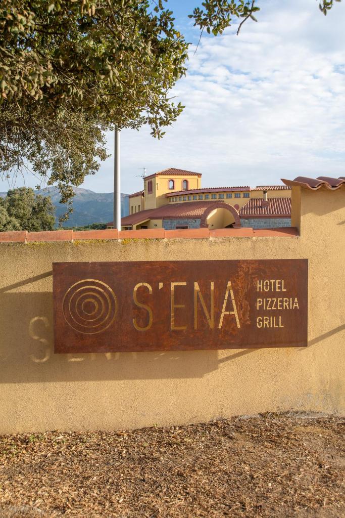 S'ena Hotel photo 4