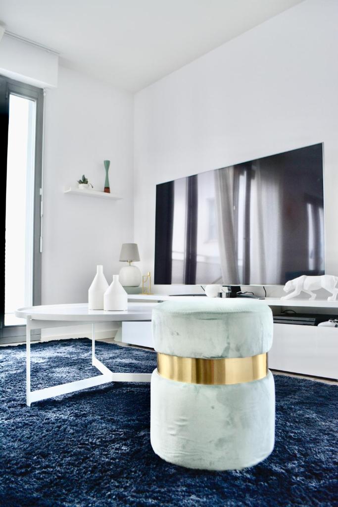 5-Min Paris, Lovely Eco Brand-New Sun-Bathed Apt ! photo 3