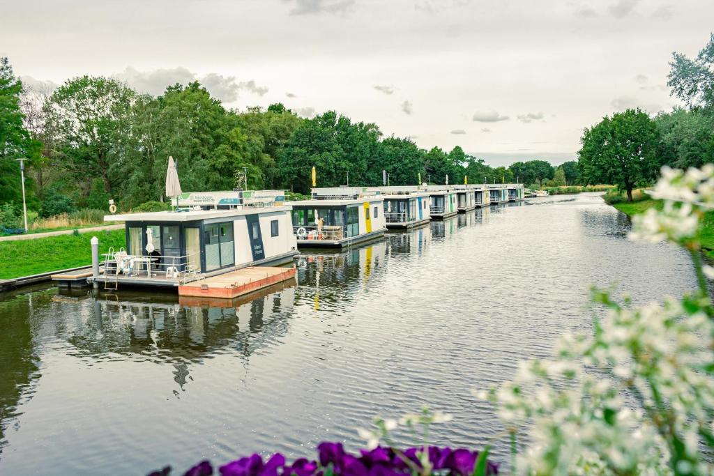 HB 1 - Hausboot Bad Bederkesa