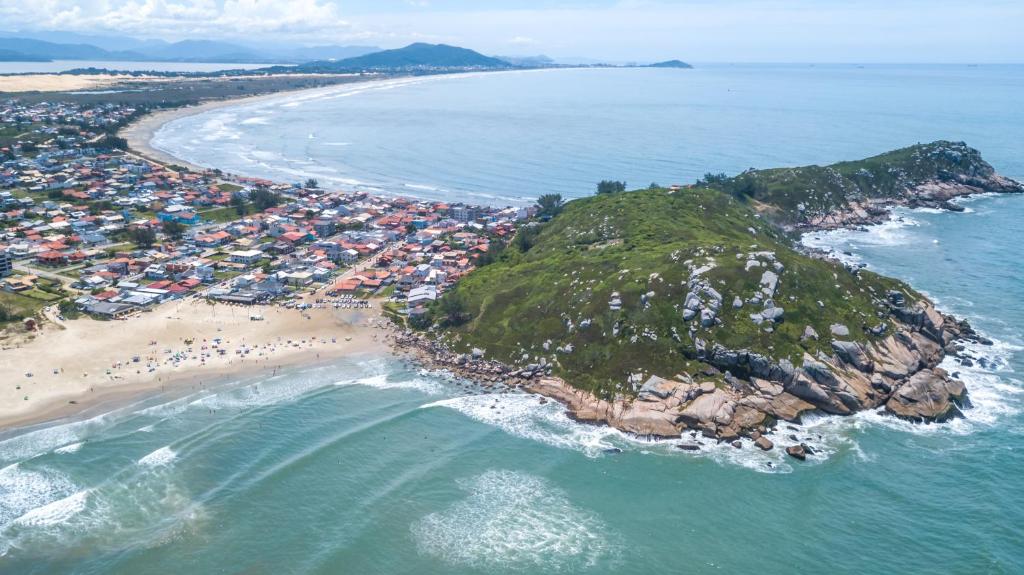 Espaço Inteiro e equipado - 50 OFF - WI-FI 800mgs - Praia Itápiruba - Varanda c pôr do sol - photo 3