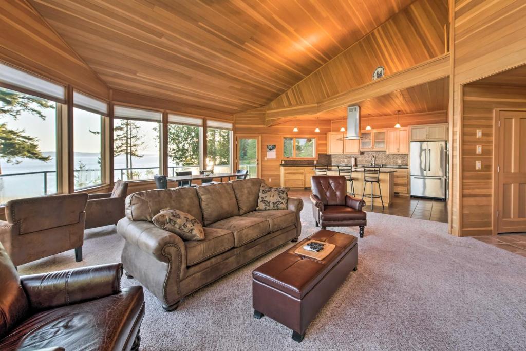 Marrowstone Island Home 20 Mins to Port Townsend! photo 2