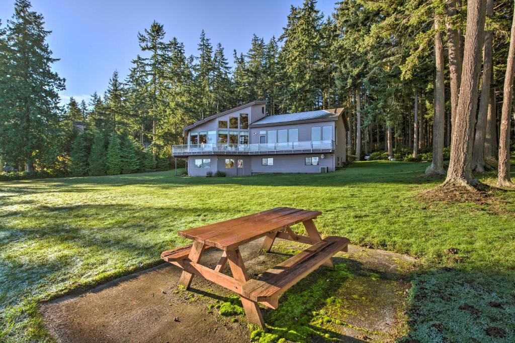 Marrowstone Island Home 20 Mins to Port Townsend! photo 4