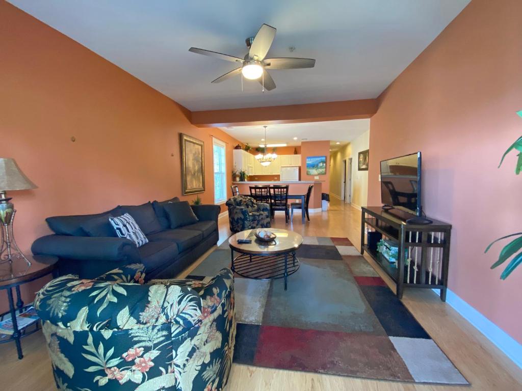 World Tour 206 Augusta by Palmetto Vacation Rentals image