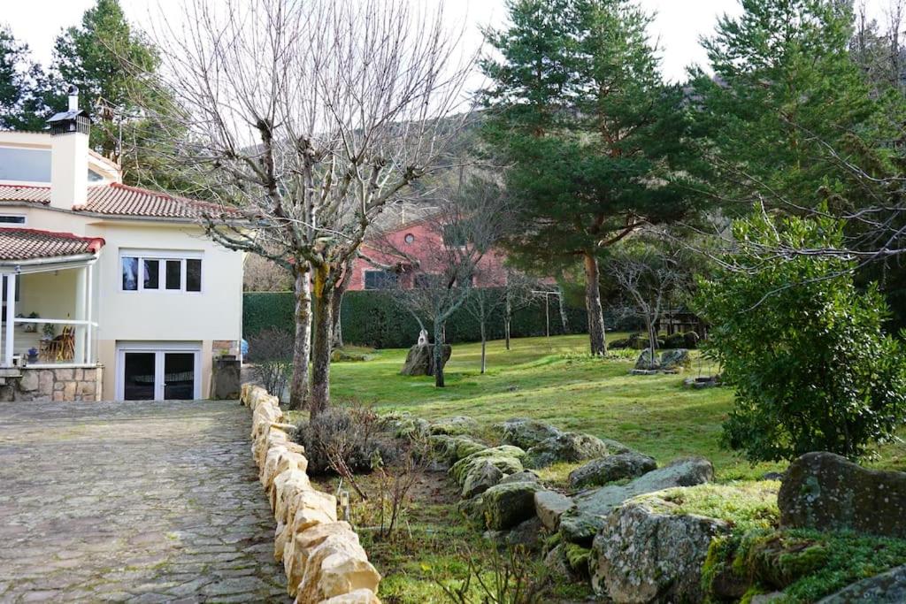 Apartamento en Chalet La Rana Real photo 1