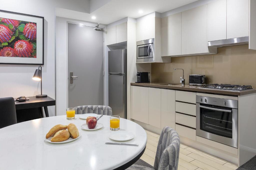 Meriton Suites North Ryde photo 3