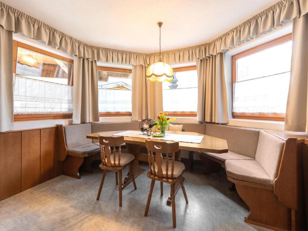 Beautiful Apartment in L ngenfeld with Terrace photo 2