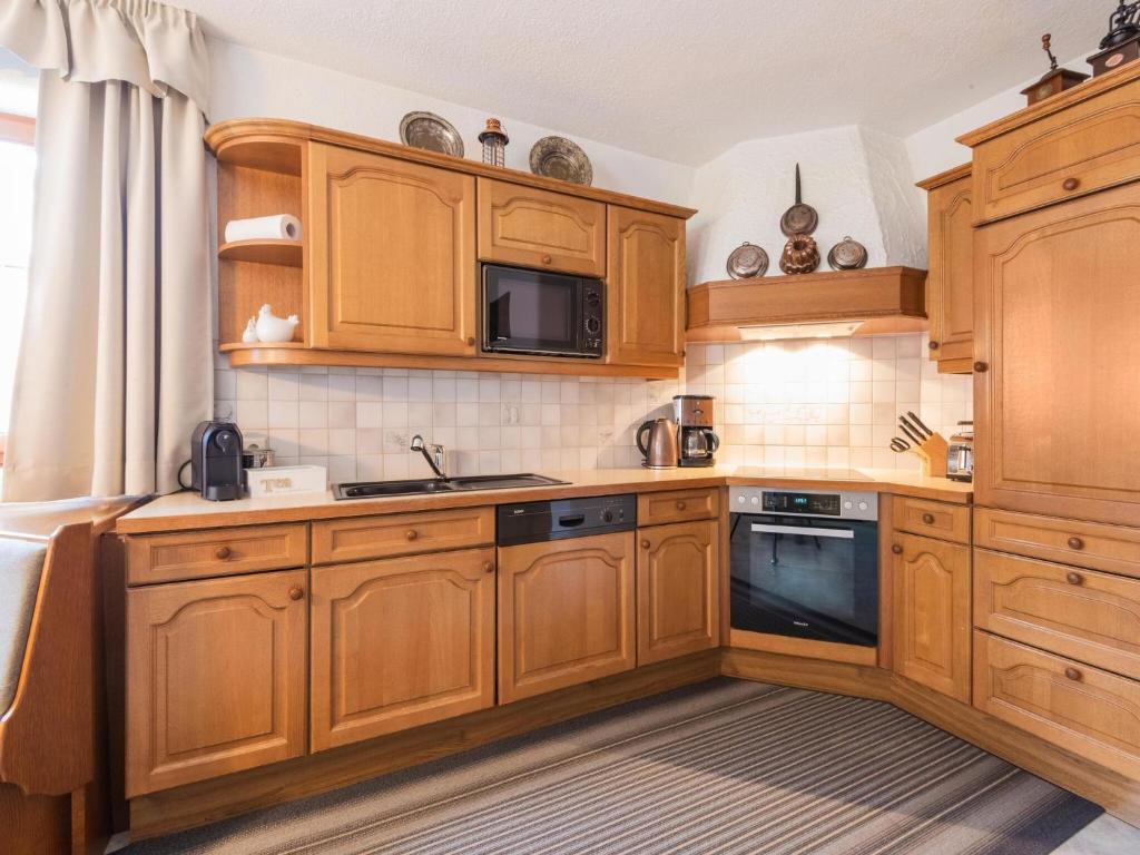 Beautiful Apartment in L ngenfeld with Terrace photo 3