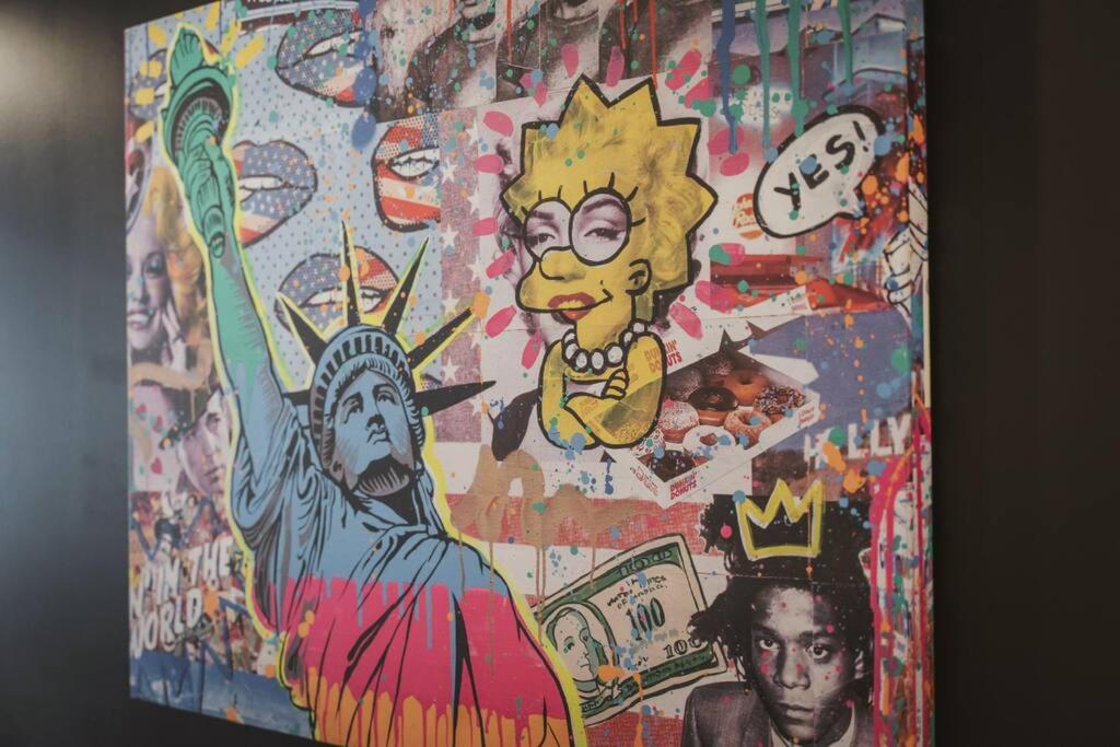 NYC Loft Inspired •12 mins to WEM •Vintage arcade photo 4