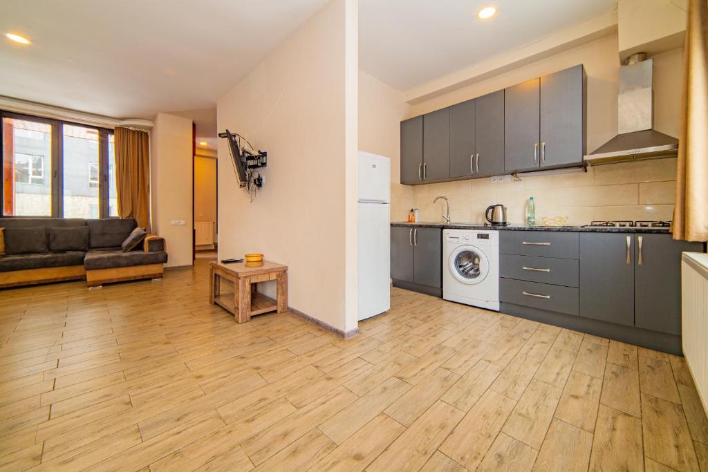 Gio’s Family house photo 4