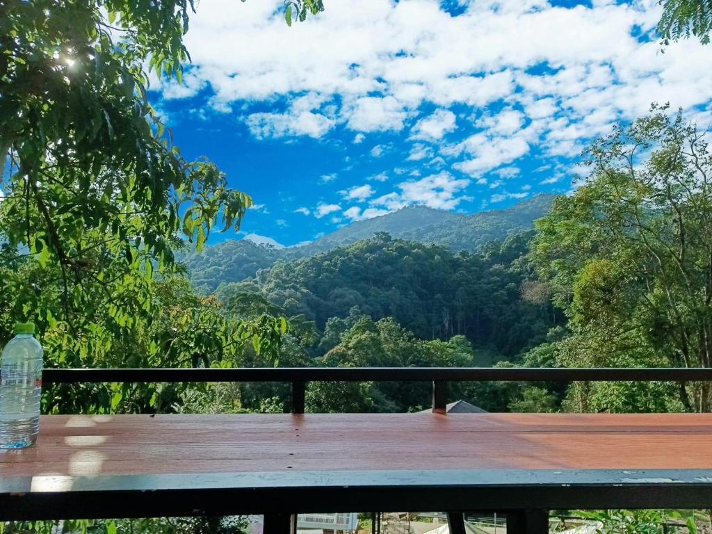 บ้านชายดอย Glamping ดอยแม่แจ๋ม cheason ,Muangpan, Lampang photo 4