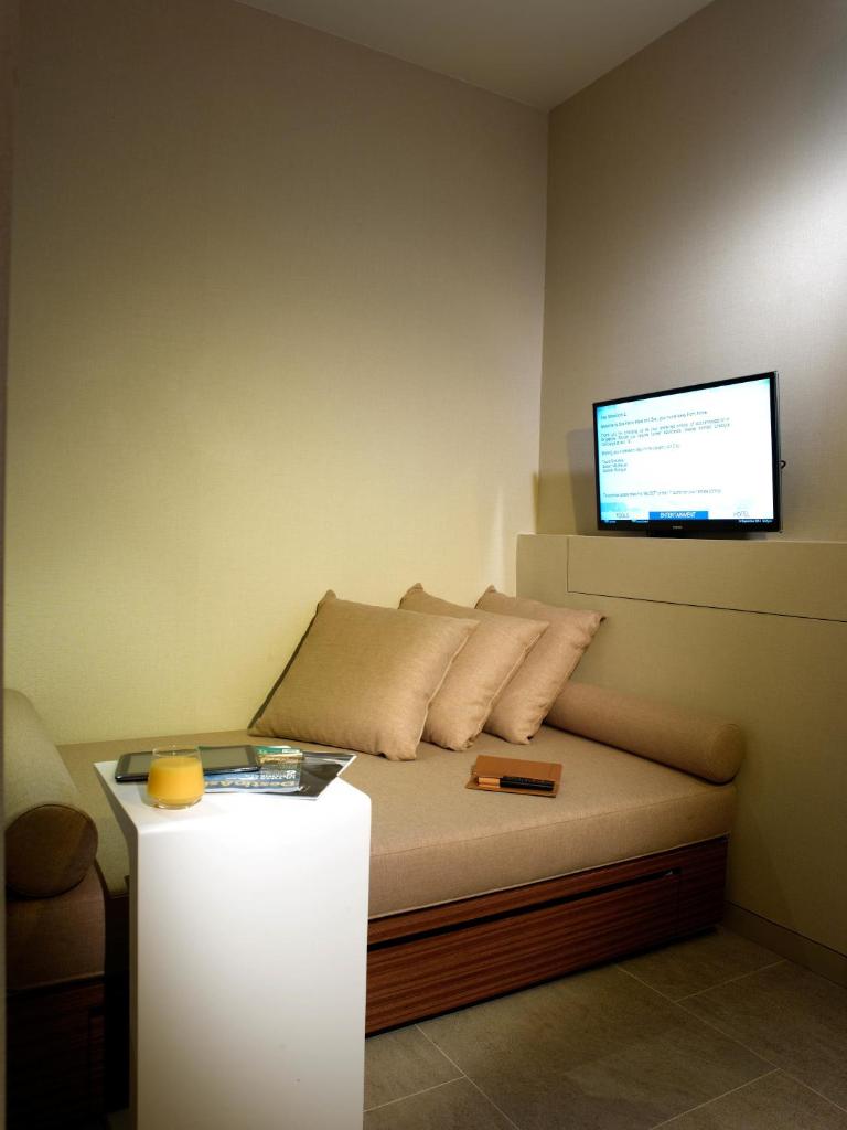 Семейный (Семейный номер Делюкс), One Farrer Hotel