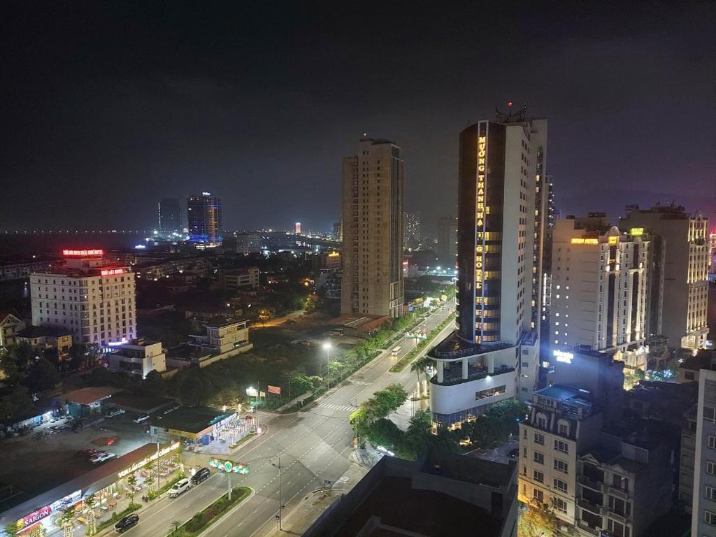 Very nice 3 bedroom apartment in Ha Long