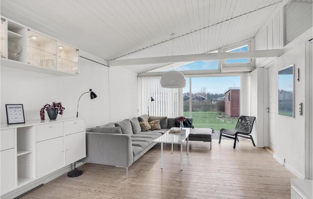 Beautiful Home In Frederikshavn With 2 Bedrooms And Wifi photo 4
