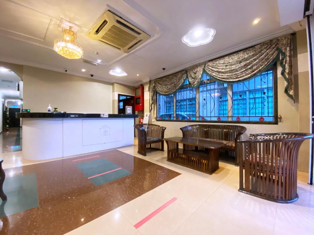 MR Hotel Nusa Bestari photo 3