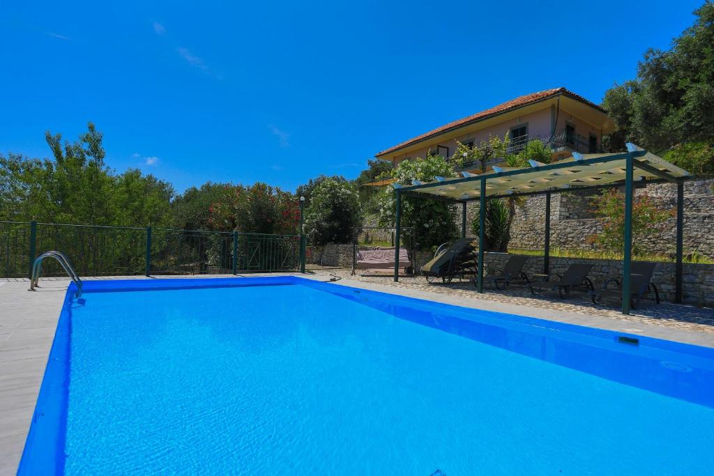 Antigoni Villas photo 3