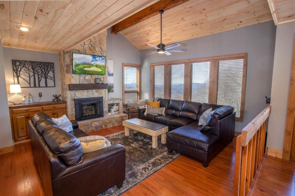 Black Bear Retreat image