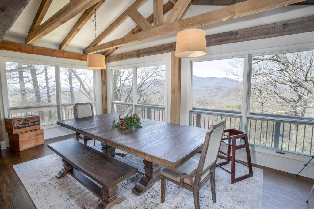 Misty Ridge Lodge image