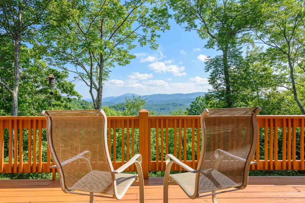 Valle Crucis Overlook image