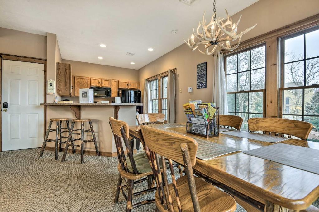 Tannersville Cozy Home with Deck, 1 Mi to Camelback! photo 4