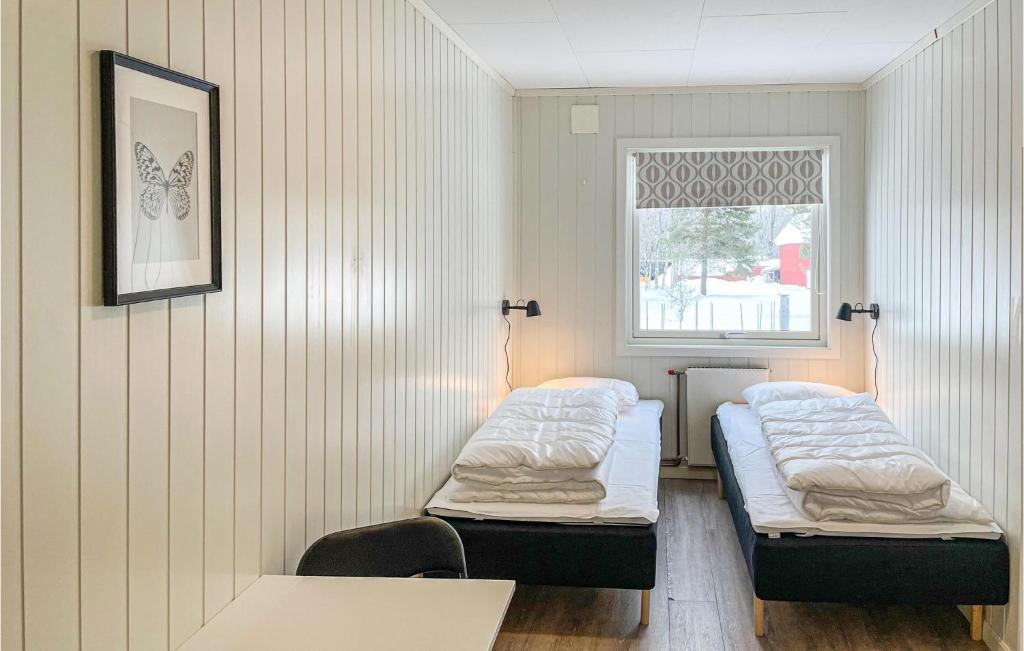 Nice Apartment In Mesnali With Internet photo 1