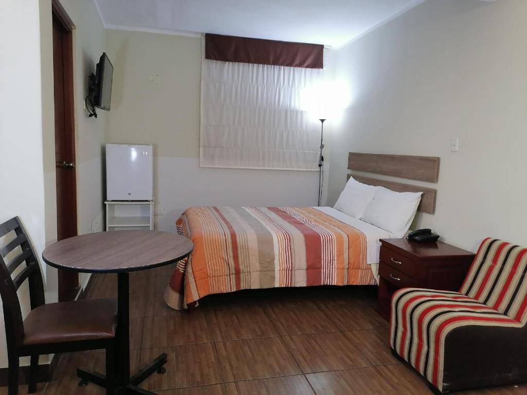 Hotel Plaza Barranca photo 4
