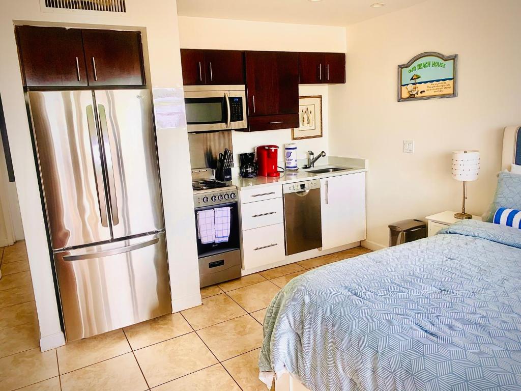 The Beach on Longboat Key - Studio 103 photo 3