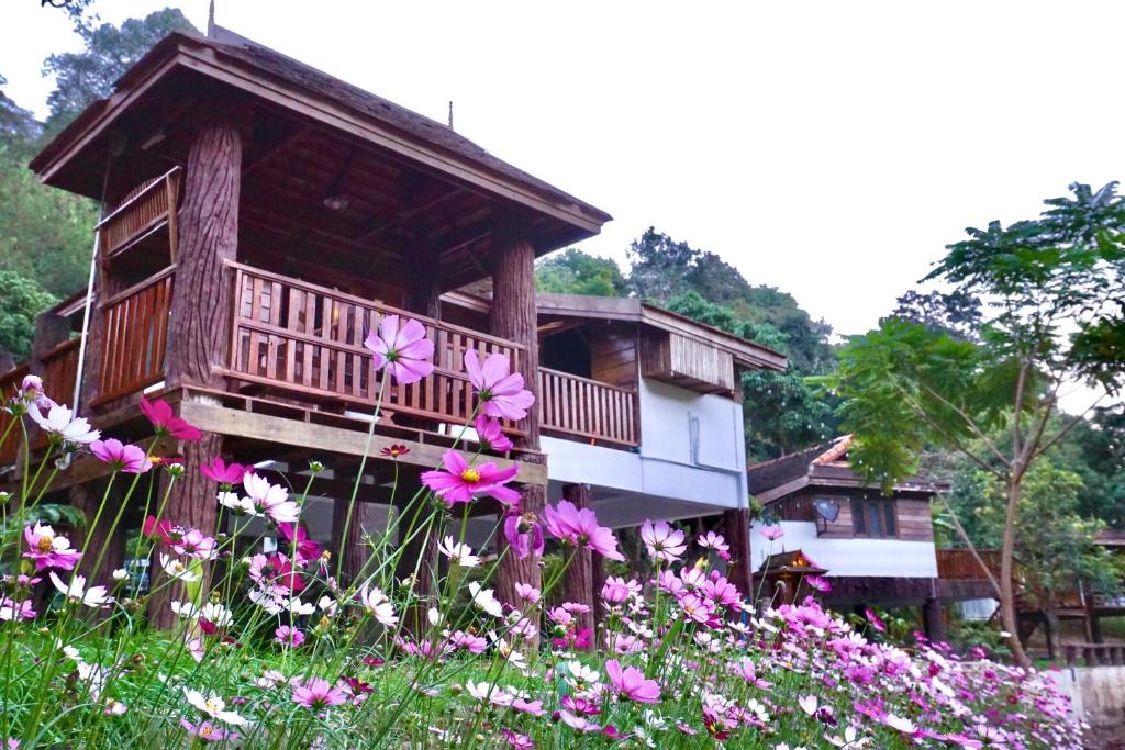 LANNA HOUSE บ้านลานนา เชียงดาว photo 3
