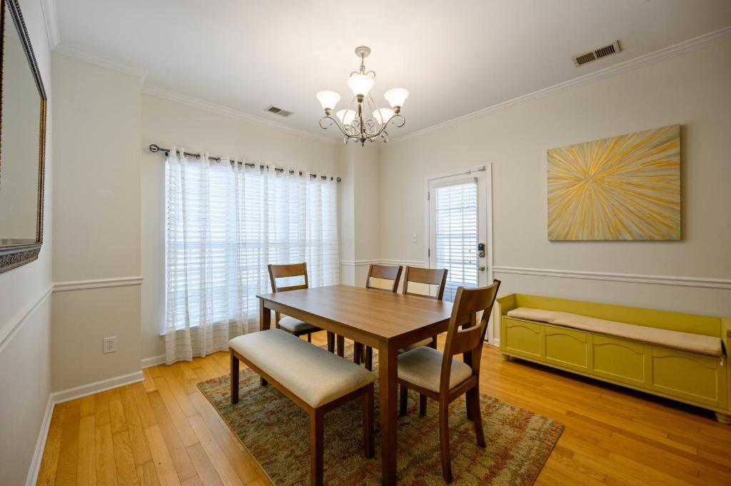 Spacious Serene 3BR Near LakePoint & DT Acworth photo 2