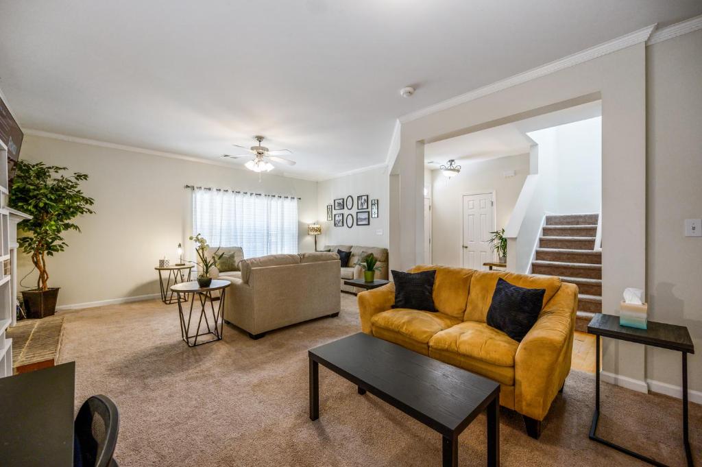 Spacious Serene 3BR Near LakePoint & DT Acworth photo 1