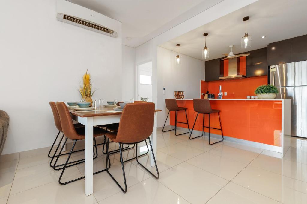 Darwin Lux Living photo 4