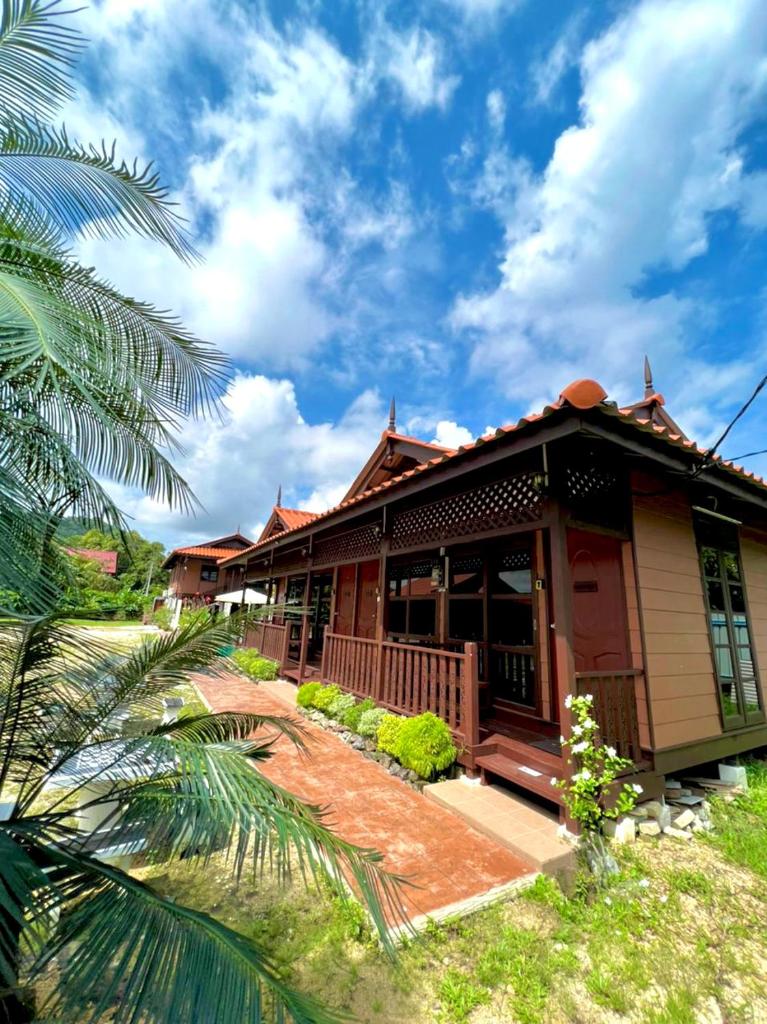 Inap Nekmi Kuala Terengganu With Pool photo 1