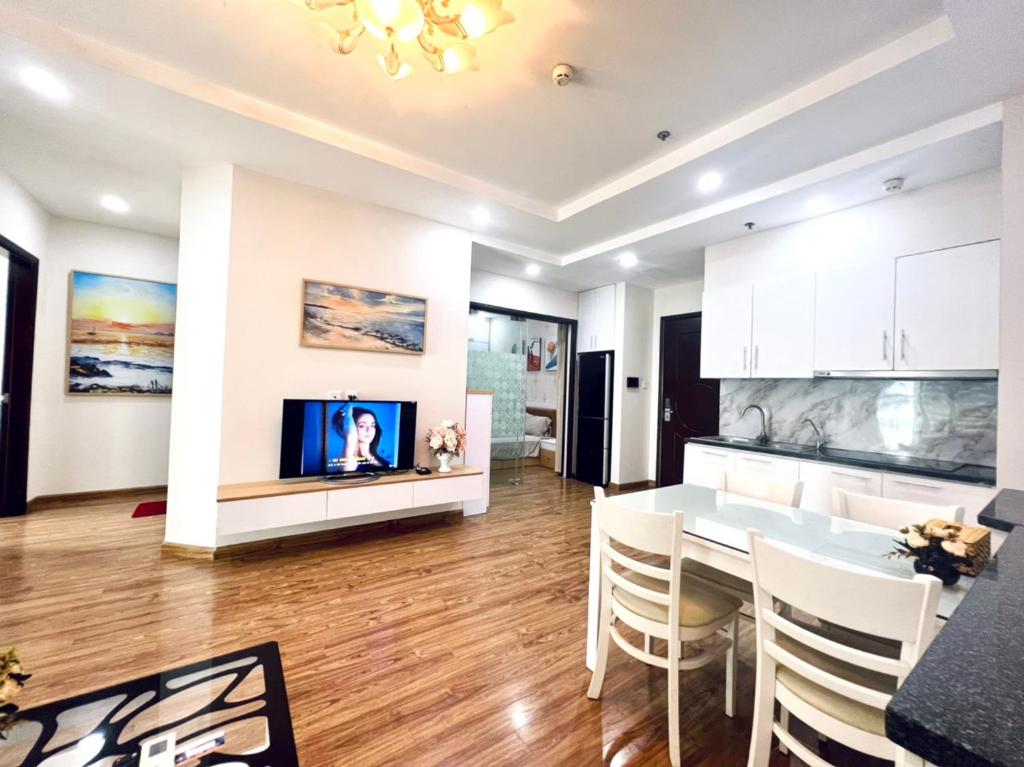 *BOM HOMESTAY* VINHOMES TIMES-1BR- LUXURY APT