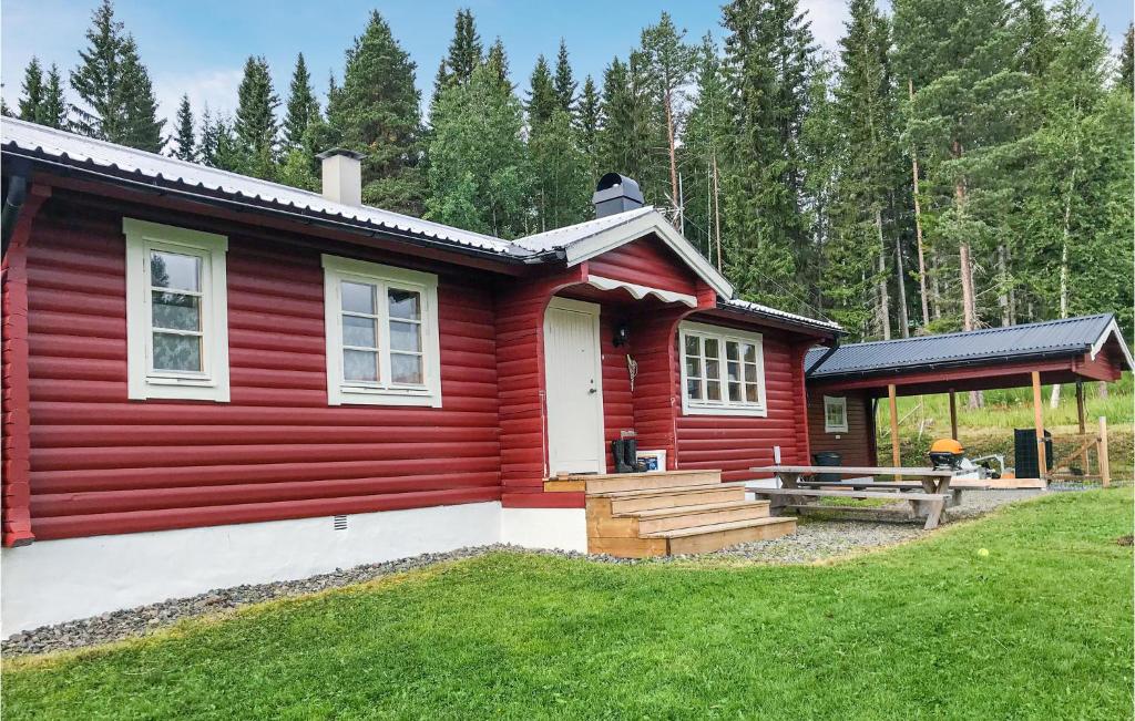 Amazing Home In Trngsviken With 2 Bedrooms And Wifi