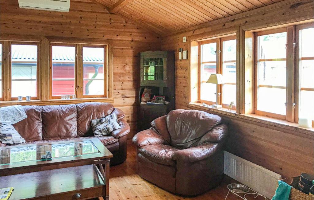 Amazing Home In Trngsviken With 2 Bedrooms And Wifi photo 1