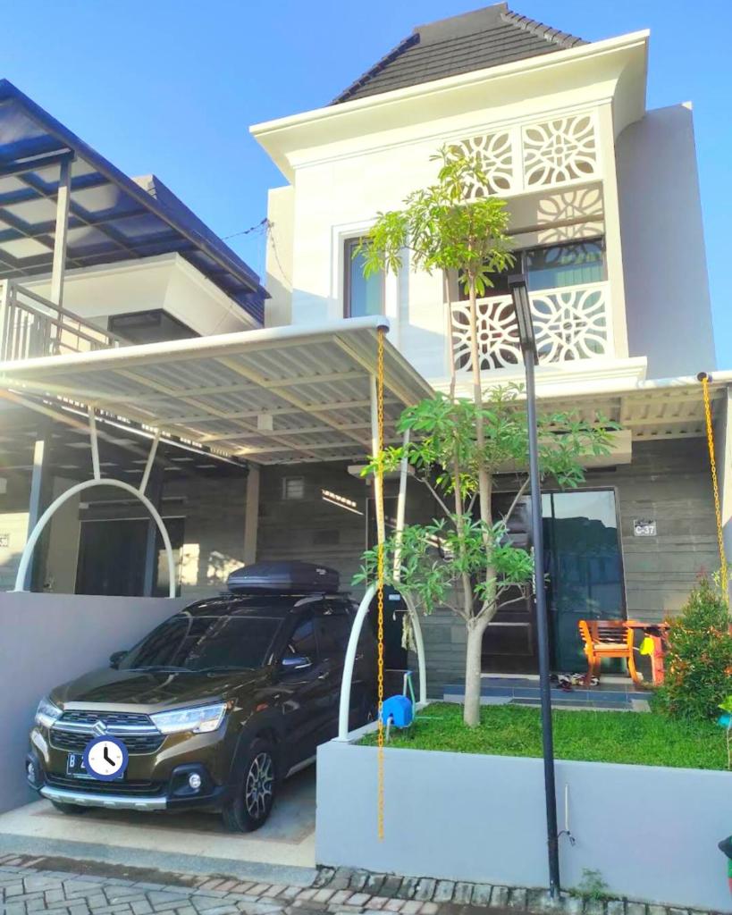 Family Villa Syariah C-37 Batu photo 2