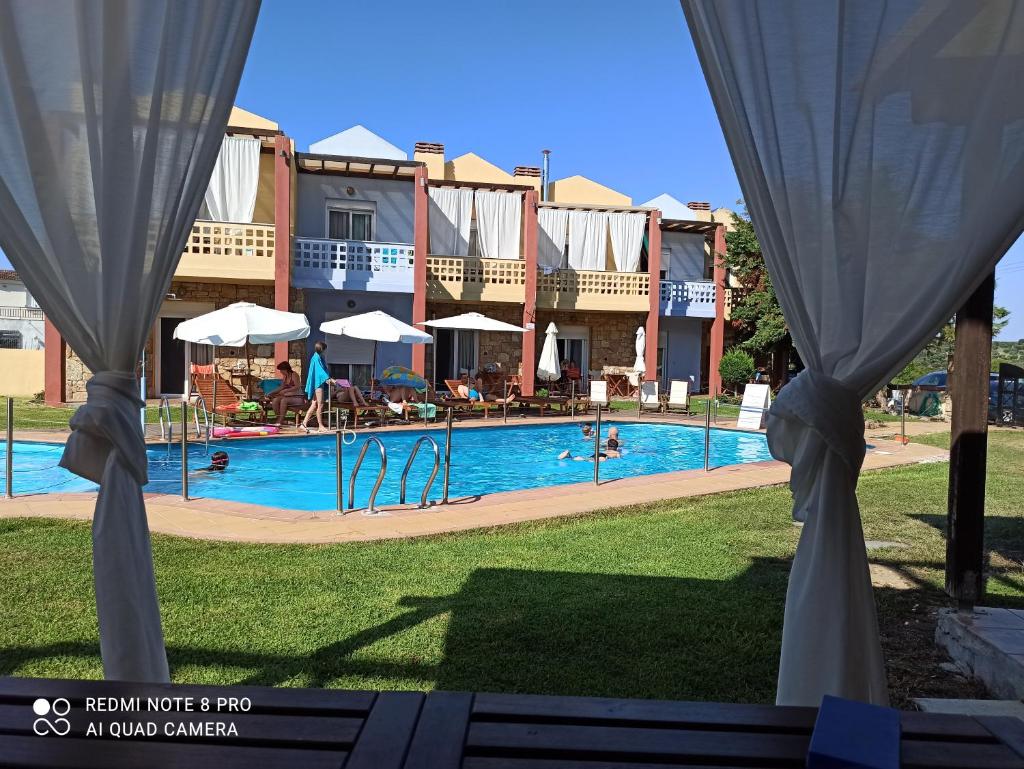 Ydna Apartments photo 2