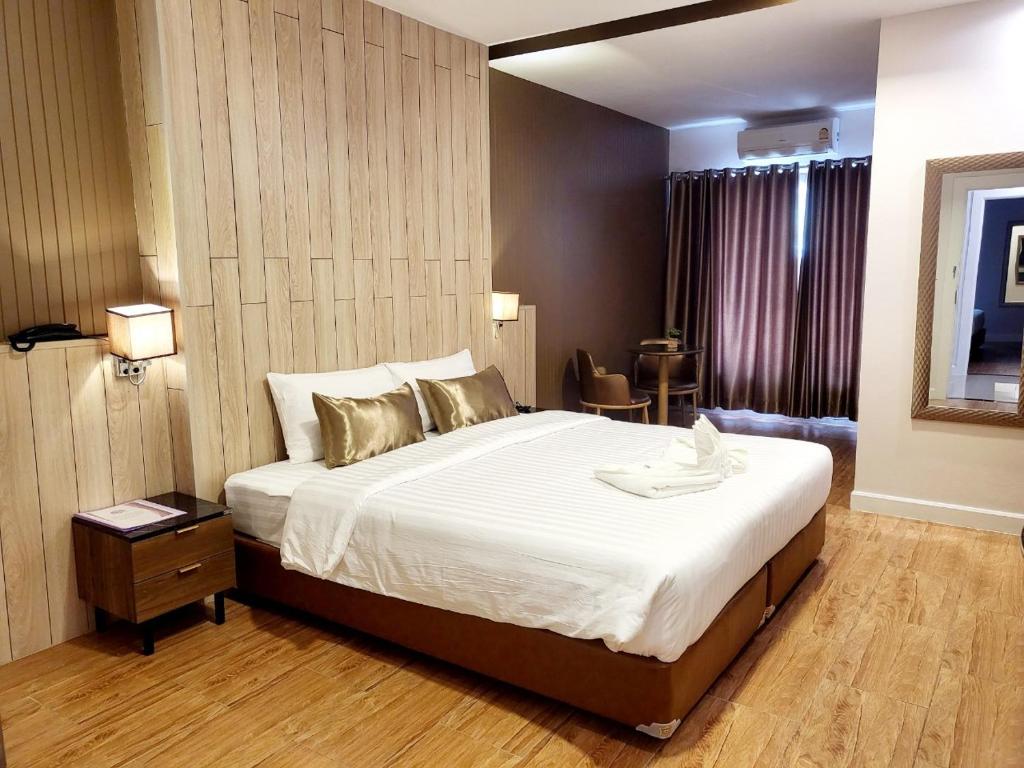Manomon residence มโนมน เรสซิเดนซ์ - Tap to explore photos