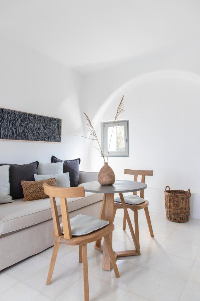 Aqua Breeze Villas Naxos - Tap to explore photos