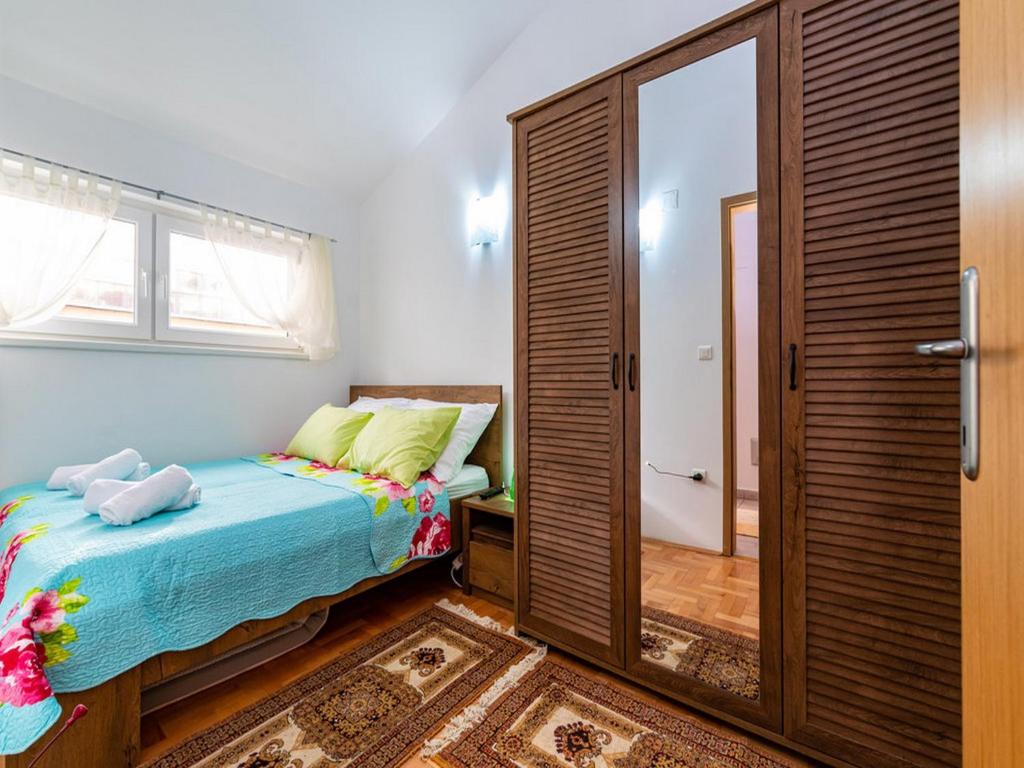 Apartment Irena photo 2