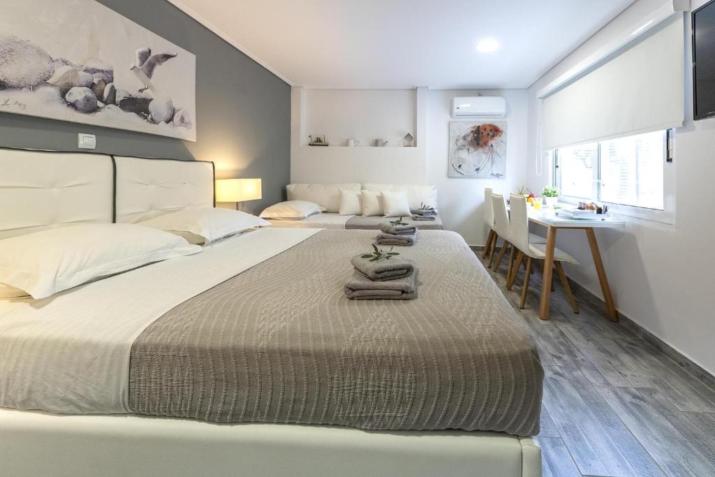 Comfort Stay Airport Studios - FREE shuttle from the Athens airport photo 1