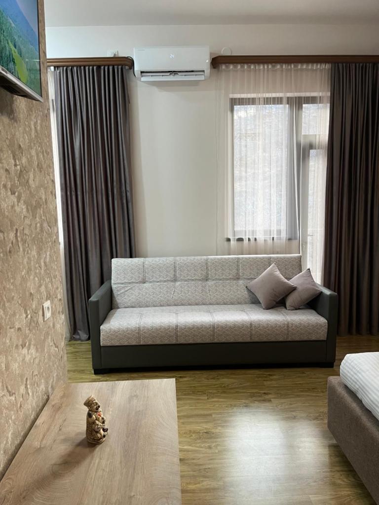 NAREMA FAMILY HOTEL Meghri photo 2